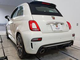 認定中古車保証が付帯されます。全国のフィアット/アバルト/アルファ　ロメオの正規ディーラーで保証を受けられますので遠方の方も安心してお乗りいただけます。