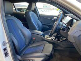 「アラウンドビューモニター」を装備で駐車が苦手な方でも安心です。