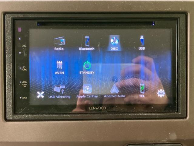 WECARSの店舗にはキッズコーナーがございます！お子様連れのお客様もごゆっくり車選びをお楽しみいただける空間です！