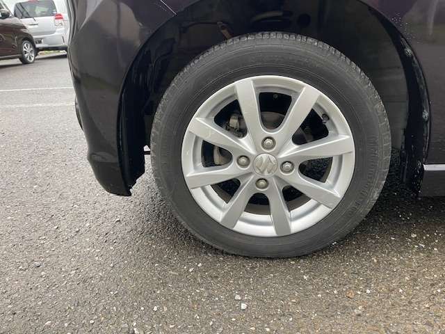 オリコのオートローン取り扱いがございます。金利6.8％～（中古車の場合）ご用意しております。詳しくは当店スタッフまでお問合せください！