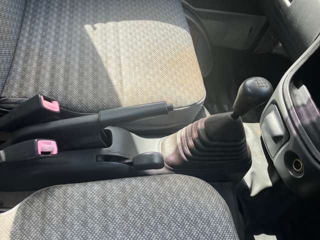 展示車除菌済みになります！ご覧の際は、シート・ドアノブ・シフトレバー等、除菌の上、安心してご覧になれます
