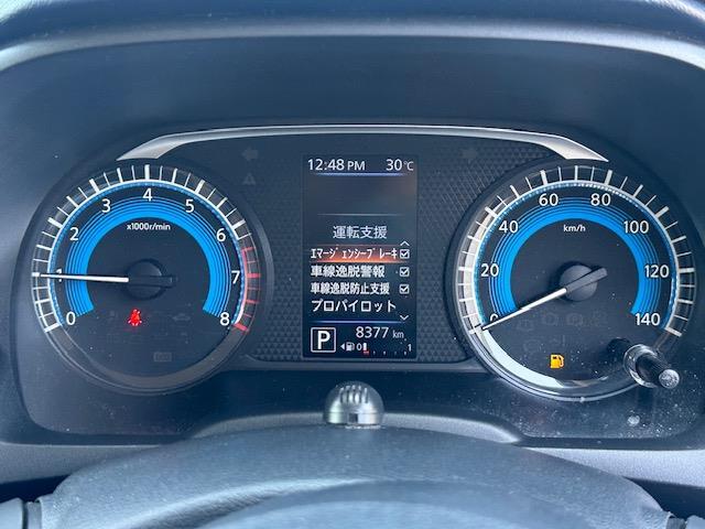 【スピードメーター】メーターがシンプルで見やすく運転しやすいですね！