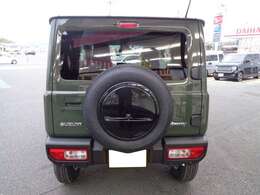 “クルマと笑顔が買えるトコロ・・・”そんな中古車展示場です！ぜひお越しください！