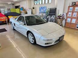 希少なNA2 3.2L 6MT NSXが入庫いたしました。NA1 NSXなどからお乗り換えご検討の方は大歓迎でございます。