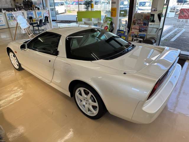 ご来店の際は必ずご連絡ください。NSXはそれぞれの良さがございます。