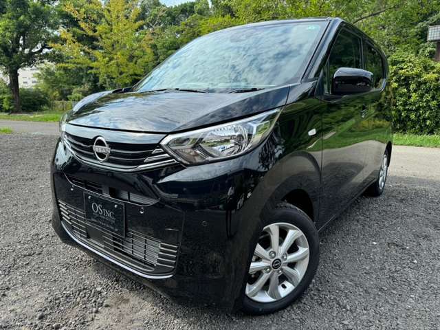 ◆中古車の欠点は汚れている。弊社ではその欠点を無くす為にガラスコーティングをオススメしています。艶・撥水がたまりません！！