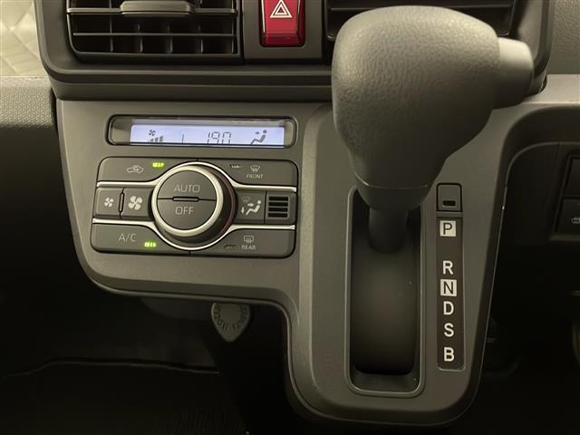 気になる車はお電話やメールで当店にお問い合わせください。なお、お電話での在庫の取り置きはできません。ご来場の際は、商談が重なる事が増えていますので事前に在庫有無をご確認くださいませ。