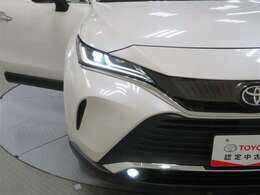 プロジェクター式LEDヘッドランプ＋LEDデイタイムランニングランプ＋LEDクリアランスランプ＋LEDターンランプ＋LEDフロントフォグランプ　少ない電力で明るく照らします☆彡