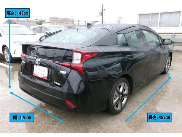 車両寸法はカタログ掲載値を参考に表示しております。オプション品などの装着により車両寸法が変更となる場合がございます。あらかじめご了承ください。