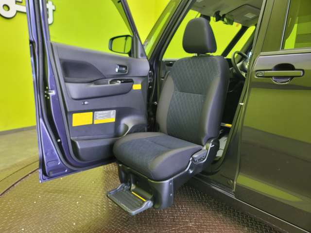 ★助手席スライドアップシート★