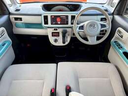 まとまりのあるインパネデザイン。各種のスイッチ類も使いやすい位置に配置され、快適な操作環境を提供します！