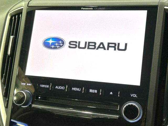 【純正8型ナビ】人気の純正ナビを装備しております。ナビの使いやすさはもちろん、オーディオ機能も充実！キャンプや旅行はもちろん、通勤や買い物など普段のドライブも楽しくなるはず♪