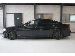 パノラマガラスサンルーフ レーザーライト リアエンターテインメント リモートパーキング harman/kardonサラウンド ハイビームアシスタント PDC ドライビングアシストプラス ACC レーンディパーチャーウォーニング