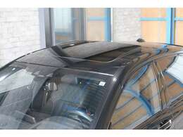 衝突回避・被害軽減ブレーキ クロストラフィックウォーニング HUD トップビュー3Dビュー ディスプレイキー Individualハイグロスシャドーラインエクステリア Mエアロダイナミクスパッケージ  スフとクローズ