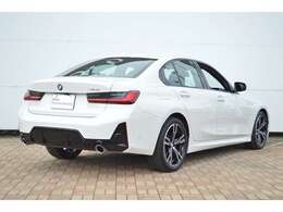 ≪BMW Premium Selection1年≫の保証は ご購入後、1年間走行距離無制限保証！万一、修理が必要な場合は無料で対応！全国のBMWディーラーにて対応可能ですので遠方の方も安心！（消耗品、後付け品除く）。