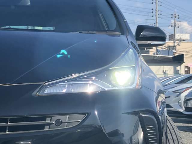 【LEDヘッドライト】白い光で視界良好♪玉切れの心配もほとんどありません♪