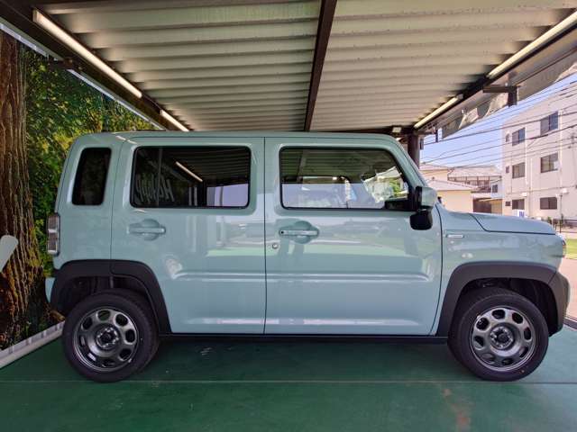 ■親切・丁寧な接客をお約束■　初めてお車のご購入を検討されている方や、お車についてあまり詳しくない方にも分かりやすい接客を心掛けております。女性営業スタッフも在籍！購入に不安がある女性の方もぜひ♪