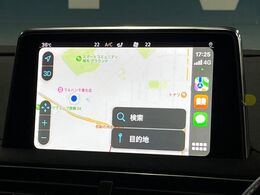 ●Apple　Car　Play：スマホとの有線接続で、ナビ・オーディオ再生などスマホのアプリ機能が画面でも使える便利機能です！