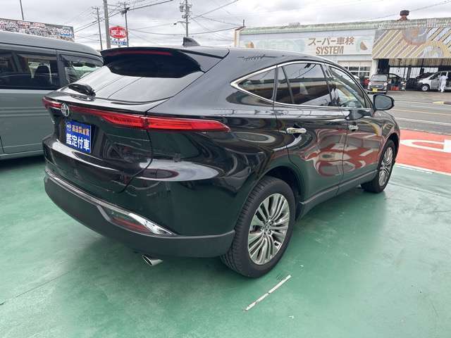 ★納車前に、専属のクリーニングスタッフが、ピッカピカにクリーニングして納車いたします！もちろん、ピッカピカの状態でお渡しするクリーニング費用も支払総額に含まれています！