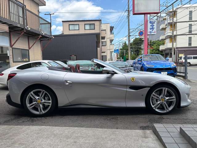 全国どこでもお車をお届けいたします！近隣の方はもちろん、遠方の方もお気軽にお問い合わせ下さい！日本全国、当店のネットワークで格安陸送にてお届け致します！♪お問い合わせは「042-705-4889」