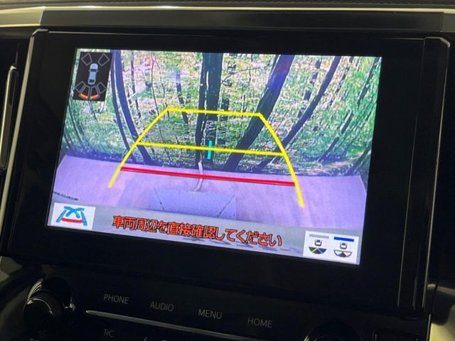 【バックカメラ】駐車時に後方がリアルタイム映像で確認できます。大型商業施設や立体駐車場での駐車時や、夜間のバック時に大活躍！運転スキルに関わらず、今や必須となった装備のひとつです！