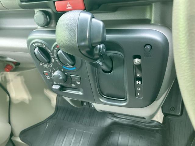 お車に合わせて無料保証以外にも、保証範囲、期間、距離を拡充させた有料保証もご用意しております！中古車の購入が初めてで不安・・・というお客様もご安心ください！