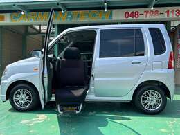 助手席ムービングシート仕様☆