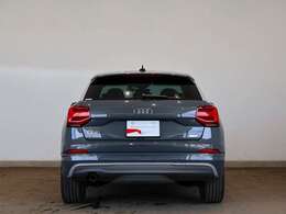 Audi Q2 30 TFSI sport S line/LEDヘッドライト/アルミホイール5スポークYデザイン7Jx18