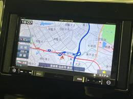 【ナビゲーション】目的地までしっかり案内してくれる使いやすいナビ。Bluetooth接続すればお持ちのスマホやMP3プレイヤーの音楽を再生可能！毎日の運転がさらに楽しくなります！！