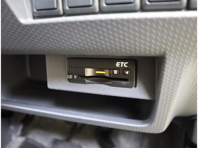 ETC車載器付き☆　セットアップ作業もご依頼いただければご納車までに行います！納車当日から有料道路をご利用いただけます♪