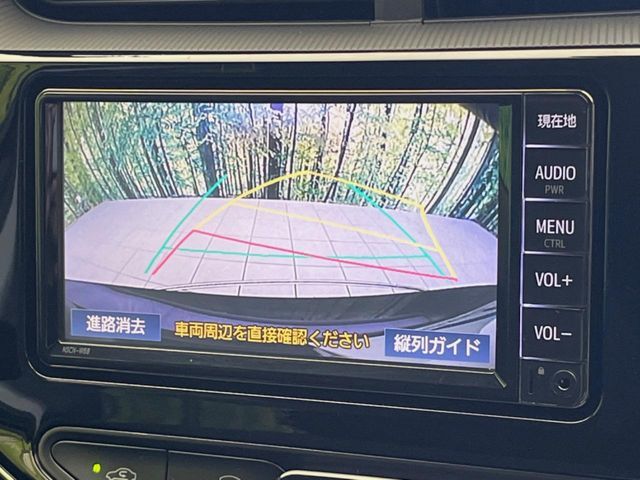 【バックカメラ】駐車時に後方がリアルタイム映像で確認できます。大型商業施設や立体駐車場での駐車時や、夜間のバック時に大活躍！運転スキルに関わらず、今や必須となった装備のひとつです！