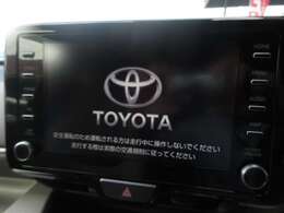 純正8型のディスプレイオーディオを装備！Bluetooth・USB・アップルカープレイやアンドロイドオート接続とドライブが盛り上がりますね！