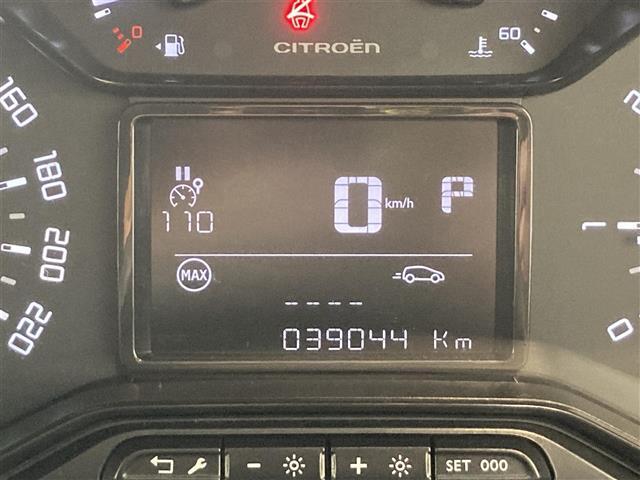 ぜひ厳選したドイツプレミアムブランドのお車を、見て・触って・比べてください！
