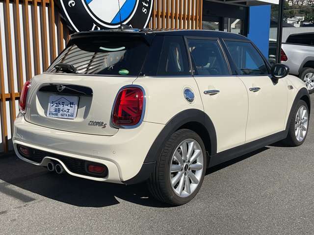 スズキの新車・未使用車・中古車の販売だけでなく、オールメーカー取り扱っております！今話題の車も展示中♪♪