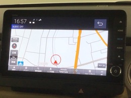 アップルカープレイ、アンドロイドオート対応ギャザズナビ搭載です。知らない道も安心ですね！