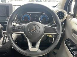ハンドルの画像です。店舗にて現車の確認もいただけますので、お電話で在庫のご確認の上是非ご来店くださいませ！！！