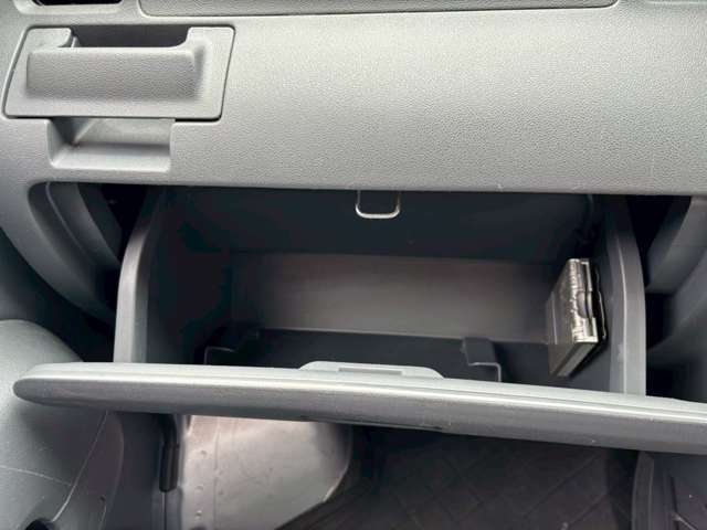 弊社在庫車両のご閲覧頂き、誠にありがとうございます。中古車から登録済未使用車・新車までに及ぶ、豊富な在庫に納得価格、きっとお求めの車両が見つかります。