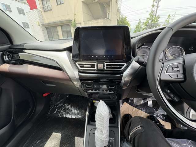 自社整備工場を完備しておりますので、整備・車検・修理などアフターサービスもお任せ下さい。お客様が充実したカーライフをおくれるよう全力でサポートいたします。