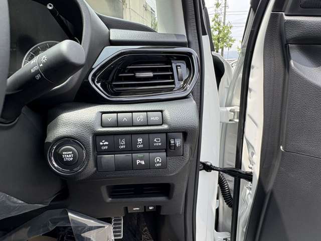 個性豊かなスタッフがお客様のご来店をお待ちしております。　女性の方、車に詳しくない方にも愛車選びをしっかりとサポート致します！！