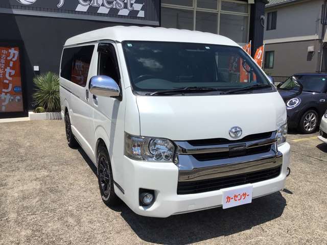 当社では例外を除き全てのお車に点検整備記録をお付けさせて頂きましてご納車致します。少しでもお客様のご不安を取り除くために出来る事は全てご対応させて頂きますので、ご安心してご購入下さい。