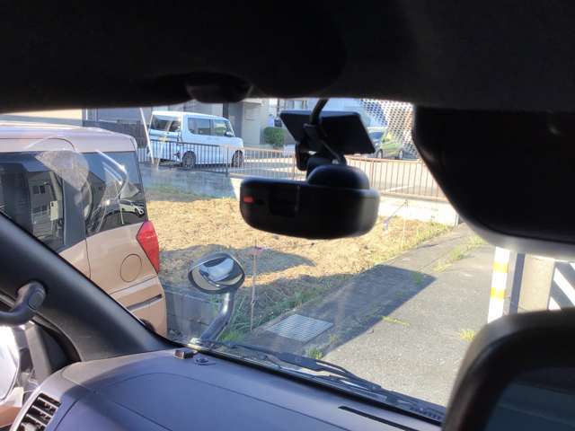 ★車両の細かい部分や気になる部分がございましたらお気軽にお申し付けください。個別に写真やTV電話等を使用してご説明させて頂きます(^_^)