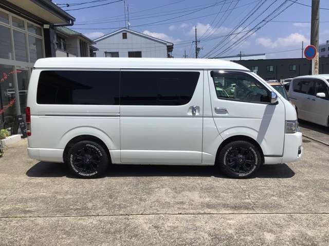 ★外装状態に関しましては目立つ様な傷はなくとても綺麗な状態の車両でございます。ご納車の前にはもう一度外装磨き仕上げを行いますので今以上に綺麗な状態でご納車させて頂きます。