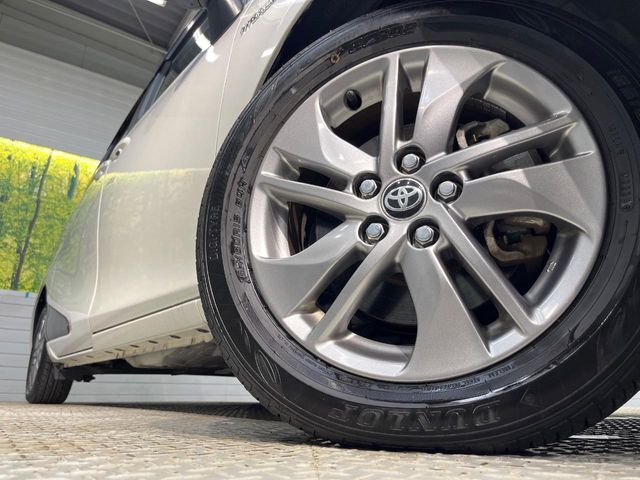 【純正15インチアルミホイール】外観にマッチした純正アルミホイールを装着しております。各種社外アルミホイールや、スタッドレスタイヤも取扱いしております。是非ご相談ください♪