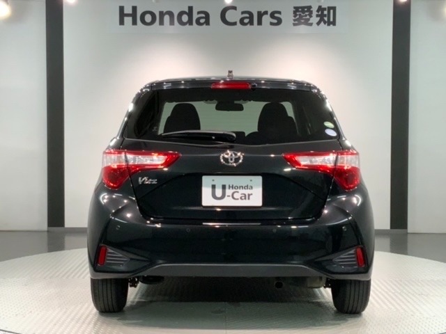 当社の車両には『安心して車選びをしていただくために』お支払い総額を表示しております。税金、自賠責保険料、登録費用、リサイクル料金が含まれており、県内登録及び届出で店頭納車の場合になります。
