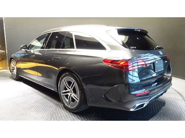 メルセデスの認定中古車「サーティファイドカー」では、専用のコールセンターにオペレータが24時間365日待機。