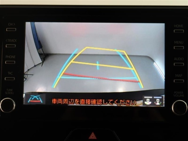 バックカメラが付いているので後方確認しながら安心して駐車することができます。