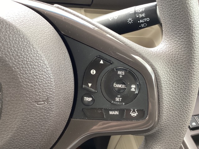 ☆HONDA　SENSING☆★衝突軽減ブレーキ・誤発進抑制機能・路外逸脱抑制機能など安心安全快適に運転できる装備を搭載しております★