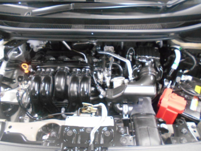 【ご納車前整備付】ご成約からご納車までの間に、系列整備工場にて、法定12ヶ月点検または車検整備を実施致します！必要消耗品はもちろん交換しますのでご安心下さい。整備代や消耗品代は車両本体価格に含まれます