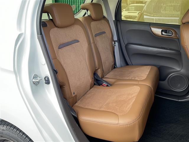 店頭在庫以外にも全国約4万台※の在庫から、ぴったりな1台をご提案します！※2023年10月現在の在庫台数です。売約済の可能性があります。