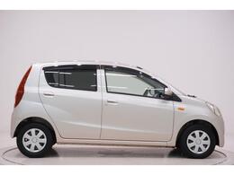 県内13店舗にて常時500台以上ダイハツ車を展示中です。見て、触って、納得のいく一台をぜひ見つけてください。